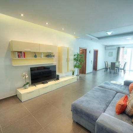 Bright & Large 2Bedrooms In Sliema Center Mpor1-1 Exterior photo
