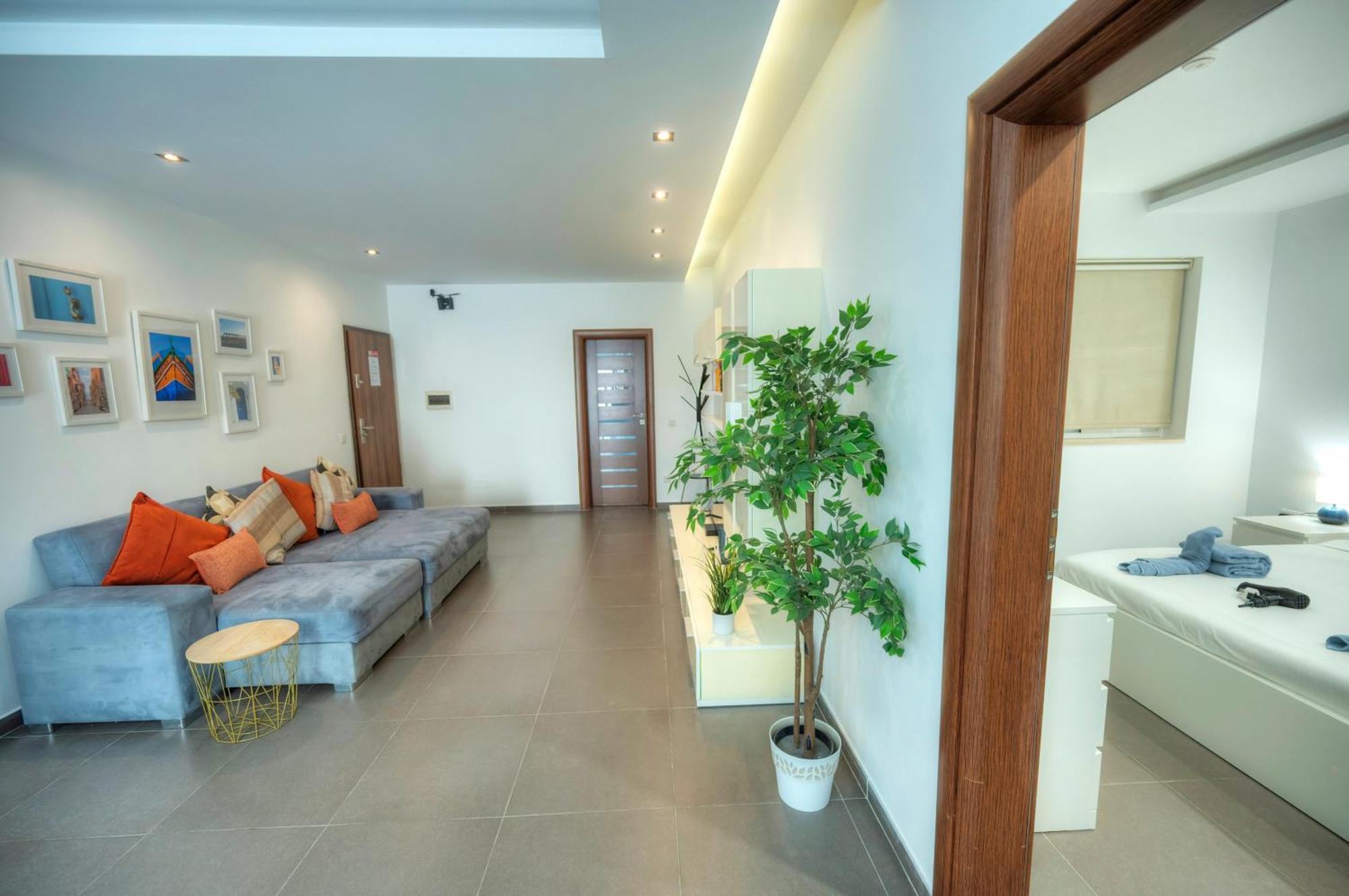Bright & Large 2Bedrooms In Sliema Center Mpor1-1 Exterior photo