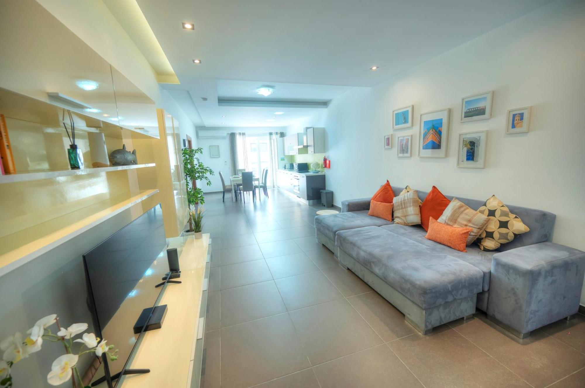 Bright & Large 2Bedrooms In Sliema Center Mpor1-1 Exterior photo
