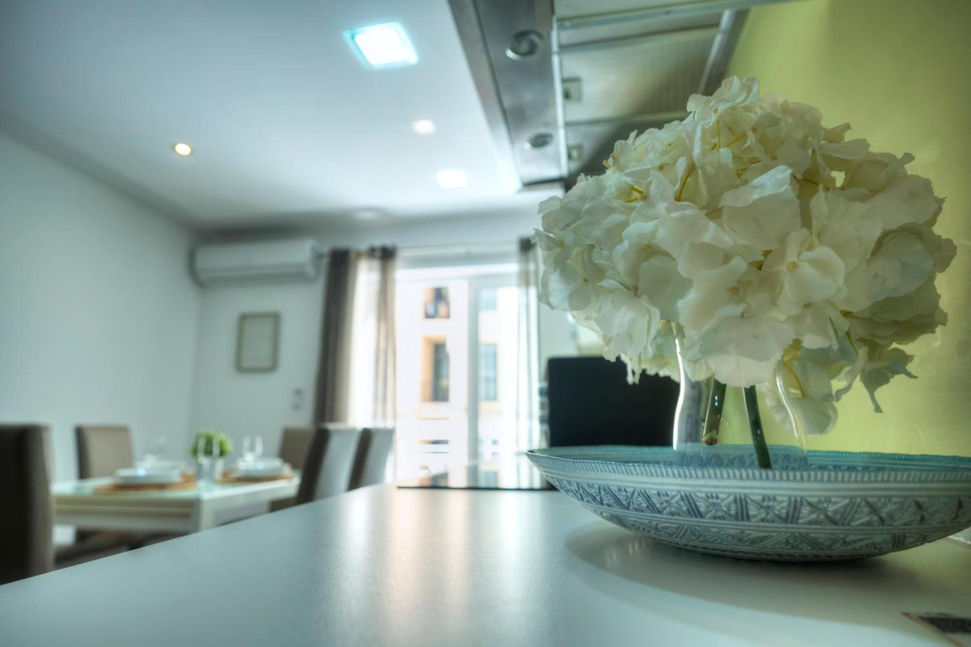 Bright & Large 2Bedrooms In Sliema Center Mpor1-1 Exterior photo